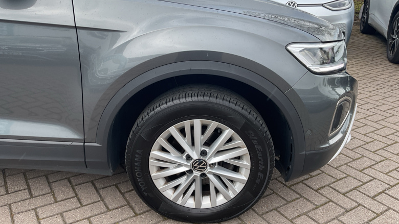 Volkswagen T-Roc 1.5 TSI Life 5dr Petrol Hatchback